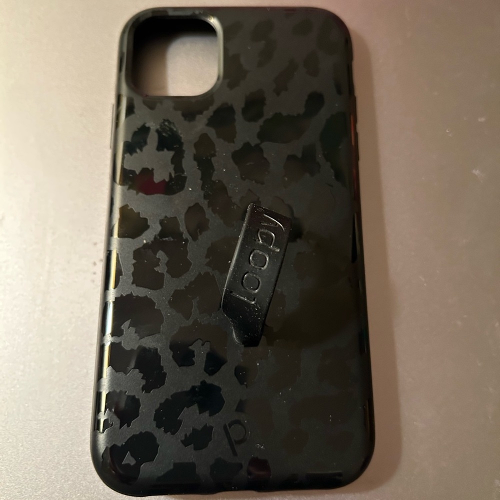Loopy midnight leopard I Phone 11 case
